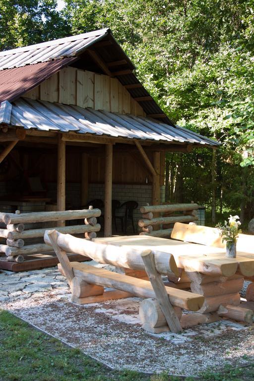 Tonise Holiday Houses
